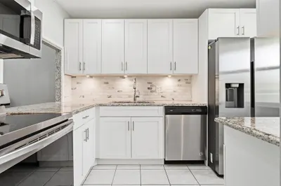232 Lake Meryl Drive 1