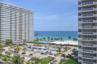 1985 S Ocean Dr #8P 1