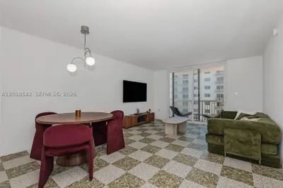 401 Ocean Dr #810 1
