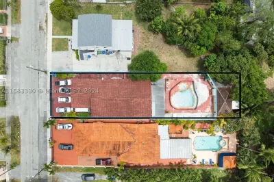 3038 NW 16th St 1