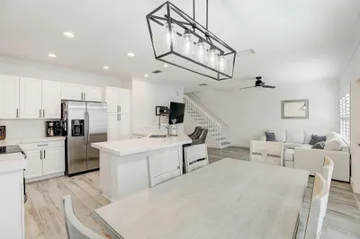 4712 N Grand Cypress Cir 1