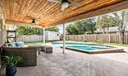 1004 NW 16th Place Photo