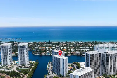 20505 E Country Club Dr #2132 1