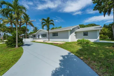 301 SW 13th Avenue 1