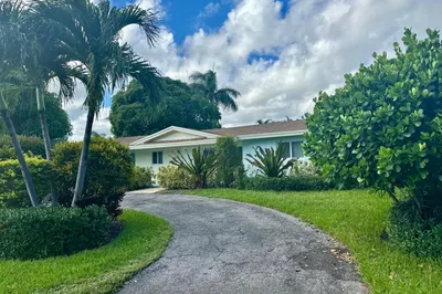 1083 SW 25th Place 1