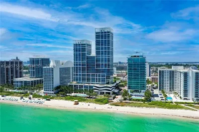 6801 Collins Ave #1020 Door 1006 Leal 1