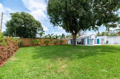 2541 NE 181st Street #C 1