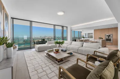 501 West Ave #4102 1