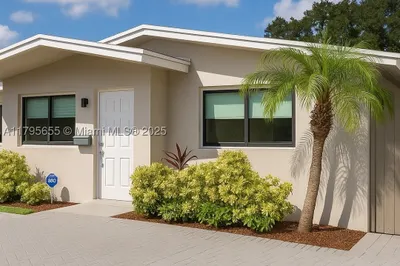 2860 SW 32nd Ave 1