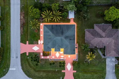 2853 SE Melaleuca Boulevard 1