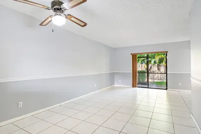 15813-W-WATERSIDE-CIRCLE-106-33326-001