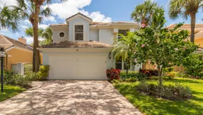 JUST LISTED IN OAK HARBOUR!