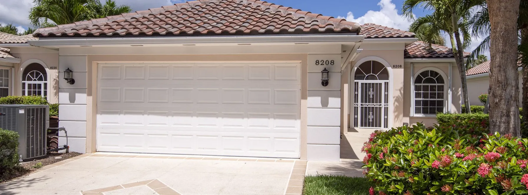 Just Listed | 8208 SE Palm Hammock Lane