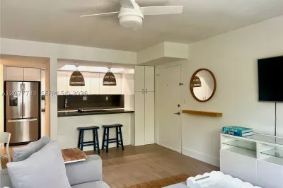 195 Sunrise Dr #8 1