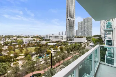 650 West Ave #908 1