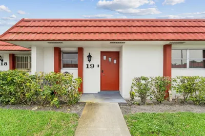 5800 Fernley Drive W #19 1