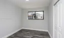 242 E 42nd St Photo