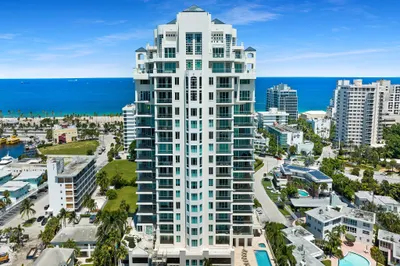 3055 Harbor Dr #1802 1