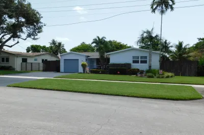 5270 SW 88th Terrace 1