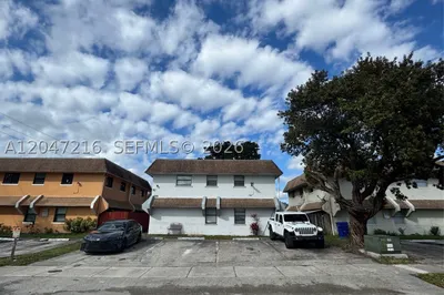 1741 SW 40th Ter 1