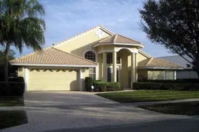 1111 Egret Cir N 1