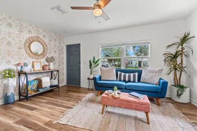 827 Nathan Hale Road 1