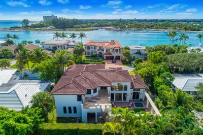 136 Lighthouse Drive 1