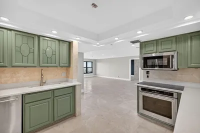 3200 Port Royale Drive N #1205 1