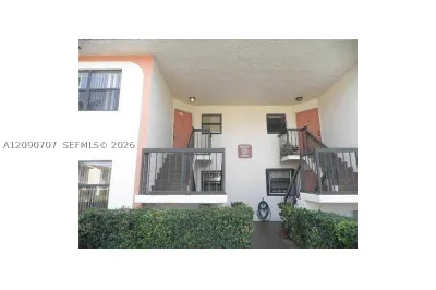 862 NE 209 ST #202 1