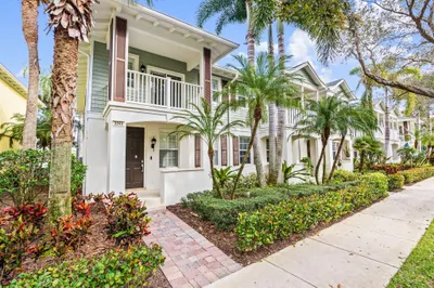 3049 E Community Drive 1