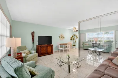 5203 NE 24th Terrace #B-105 1