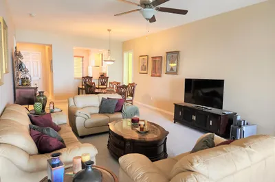 24 Harbour Isle Drive W #304 1