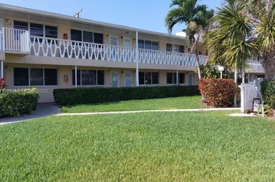 900 Atlantic Shores Blvd #115 1