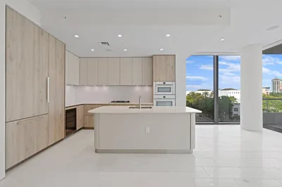 200 ARKONA Court #401 1