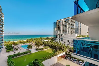 2301 Collins Ave #842 1