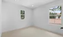 1423 E Barlow Court E Photo