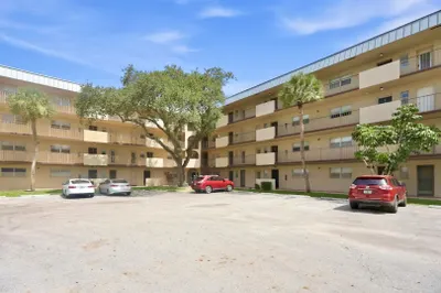 6301 N Falls Circle Drive #111 1