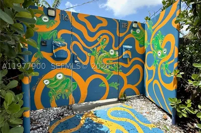 118 NW 24th St 1