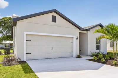 5709 Sunset Boulevard 1