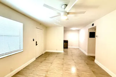 607 NE 29th Drive #22 1