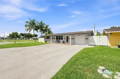 1000 NW 76th Ter 1