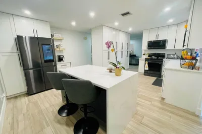 4231 NW 1st Drive 1