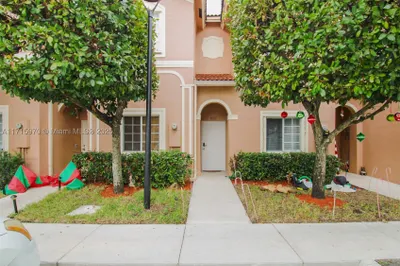 7854 Catalina Cir 1
