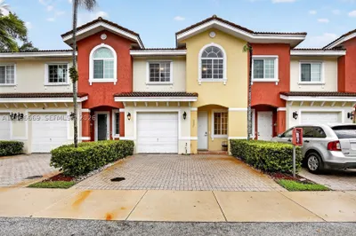 5337 SW 40th Ave #5337 1