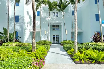 341 Bay Colony Drive N #341 1