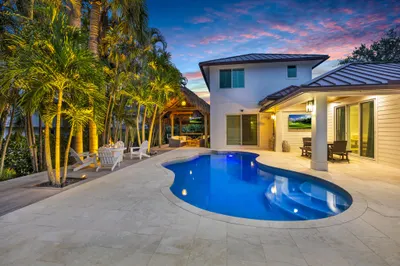 9806 SE Landing Place 1