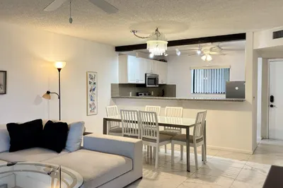 5130 Las Verdes Circle #Apt 313 1
