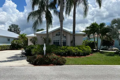 3579 SW Coco Palm Drive 1