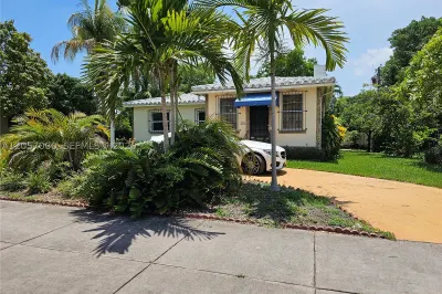 310 Ponce De Leon Blvd 1