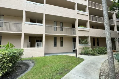 6800 Cypress Rd #102